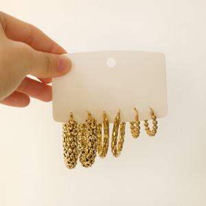 ต่างหูห่วงทองคำหรูหรา ชุบทอง 18k ป้องกันการแพ้ เหมาะสำหรับผู้หญิง - Product Image 2