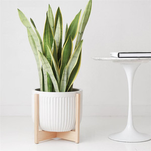 Nouveau <span class=keywords><strong>design</strong></span> <span class=keywords><strong>blanc</strong></span> mat balcon extérieur jardinière en céramique/maison décoration de jardin pots de plantes avec support en bambou - Product Image 2