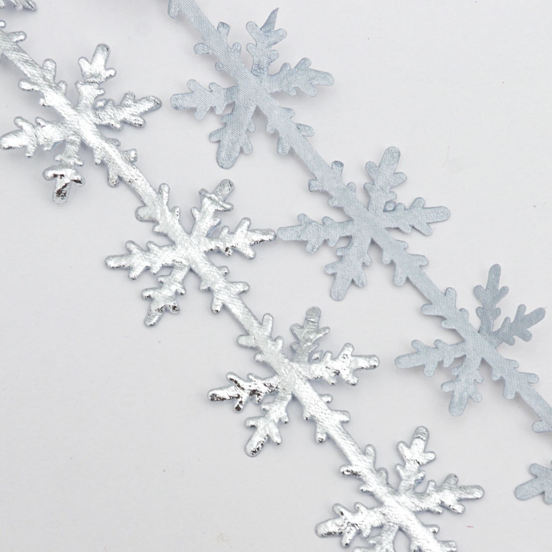 Snowflake-3cm, 10 Yards Per Roll