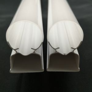 Lampe utilisant un tube en plastique translucide - Product Image 4