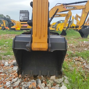 Excavatrice sur chenilles Sany SY235C d'occasion, excavatrice de taille moyenne de 23 tonnes, moteur Isuzu, système hydraulique d'origine, à vendre. Sany d'occasion - Product Image 4