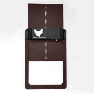 Ouvre-porte <span class=keywords><strong>automatique</strong></span> de <span class=keywords><strong>poulailler</strong></span> Détection intelligente de la lumière <span class=keywords><strong>Fermeture</strong></span> à bouton en plastique étanche Cages pour animaux de compagnie à piles Maisons - Product Image 1