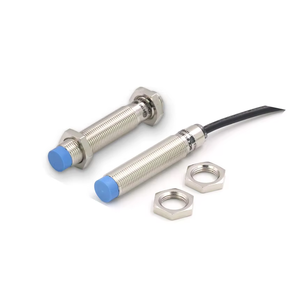 Sensor de proximidad inductivo tipo SICK 1040968 sin contacto sin blindaje para detección de 8mm - Product Image 1