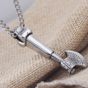 Collar con colgante de hacha de acero de titanio para hombres y mujeres, regalo, joyería de moda para uso diario - Product Image 4
