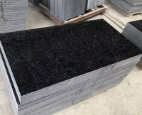 Dalles de granit noir sésame - Surface lisse, pierre naturelle, design moderne, durable et découpable, solution murale extérieure personnalisée