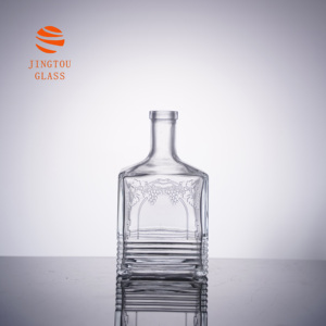 Bouteille en <span class=keywords><strong>verre</strong></span> de 700 ml pour <span class=keywords><strong>vin</strong></span> rouge ou brandy, bouteille en <span class=keywords><strong>verre</strong></span> carrée sculptée avec des raisins gravés, personnalisable avec le logo de la marque - Product Image 4