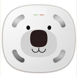 Báscula inteligente única con forma ovalada, color amarillo, con sensor táctil y Bluetooth para la composición corporal, para mujeres y familias. - Product Image 3