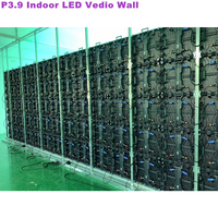 Chinesischer Bestseller Vollfarbige Videos HD Matrix-Bildschirm SMD Indoor P3.9 LED-Anzeigetafeln