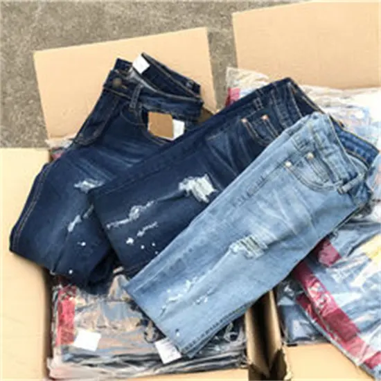 Mescola i jeans in denim colorati elasticizzati usati alla moda per le donne stock lot garments