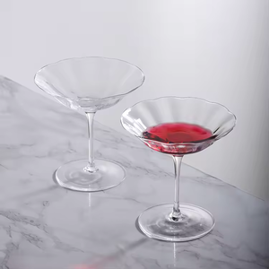 Fantaisie De Luxe Soufflé <span class=keywords><strong>À</strong></span> La Main Longue Tige <span class=keywords><strong>Eau</strong></span> Verre <span class=keywords><strong>À</strong></span> Vin Tasse De Mariage Propre Verre En Cristal <span class=keywords><strong>Verres</strong></span> <span class=keywords><strong>À</strong></span> Vin - Product Image 5