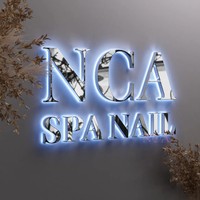 Enseigne en lettres acryliques LED rétroéclairées 3D personnalisées pour salons de beauté et entreprises de publicité
