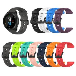 Bracelet de montre intelligente IVANHOE pour <span class=keywords><strong>Garmin</strong></span> <span class=keywords><strong>Forerunner</strong></span> <span class=keywords><strong>945</strong></span> et 935 Silicone étanche et antichoc bracelet de remplacement Fenix 5 - Product Image 2
