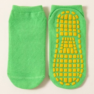 Chaussettes antidérapantes antidérapantes Offre Spéciale pour enfants Chaussettes de <span class=keywords><strong>trampoline</strong></span> antidérapantes pour une utilisation dans les parcs de <span class=keywords><strong>trampoline</strong></span> - Product Image 5
