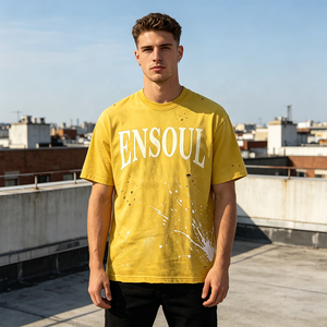 T-shirt en coton épais pour homme, personnalisé avec effet de peinture éclaboussée à la main, style vintage usé et déchiré, streetwear, coupe ample et carrée - Product Image 3