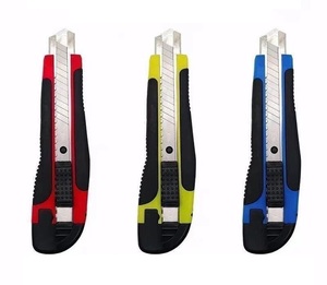 Cuchillo Multiusos con Empuñadura de Goma para Cortar Papel Tapiz y Limpiar - Cuchilla de 18 cm para Caja de Herramientas - Product Image 4