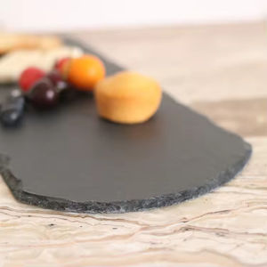 Plats en ardoise naturelle à bordure naturelle particulièrement décoratifs 38x15cm, plats de service en ardoise - Product Image 5