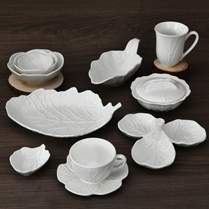 Juegos de vajilla de <span class=keywords><strong>porcelana</strong></span> de repollo de hueso nuevo Real de lujo, vajilla de cerámica esmaltada para restaurante, juego de regalo para uso de boda - Product Image 1