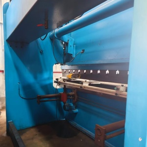 Prensa Plegadora Hidráulica Usada de 100 Toneladas y 3200 mm, Máquina Estable para Doblar Chapa Metálica para el Procesamiento de Acero Aleado - Product Image 4