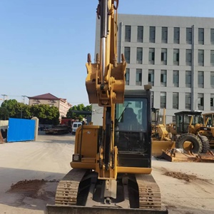 Excavadora 305.5E 2021 con Motor Cummins, Controlada por PLC, 5.5 Toneladas, Amarilla, Montada sobre Orugas, Equipo de Construcción - Product Image 2
