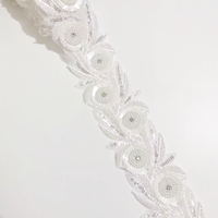 Vente en Gros Galon de Dentelle Luxe Perlé Accessoires de Couture Dentelle Brodé de Paillettes 3D pour Vêtements A400