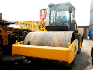 Rouleau vibratoire à tambour unique 14t, <span class=keywords><strong>mini</strong></span>-rouleau compresseur routier XS142J, moteur diesel, utilisation en construction, système entièrement hydraulique - Product Image 2