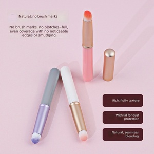 Brocha de Labios de Fibra Sintética con Tapa, Mango de Plástico, Aplicador Multiusos para Brillo Labial y Bálsamo, Herramienta Cosmética, Venta al por Mayor de Fábrica - Product Image 4