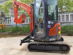Hitachi 30U Crawler Excavator Black Compact Hydraulic Mini Excavator - Product Image 6