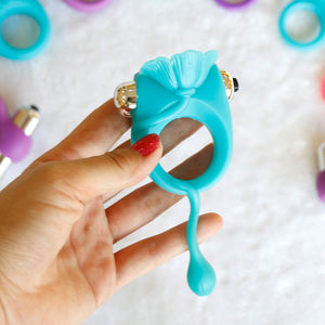 China Hersteller Funny <span class=keywords><strong>Vibrator</strong></span> Toy Cock Ringe für Männer und Frauen Sextoy Silikon Adult Delay Ejakulation Penis Ring für Paare - Product Image 3