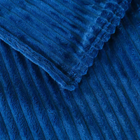 Couverture en flanelle de polyester tricotée anti-boulochage, style américain, épaisse, chaude et légère, personnalisable, modèle lapin, best-seller
