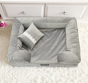 Cama de perro cálida de marca de lujo, diseño bonito de lujo D, letra clásica - Product Image 4