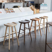 Chaise en bois massif de haute qualité en forme de pomme pour cafés, cuisines de style nordique et salons