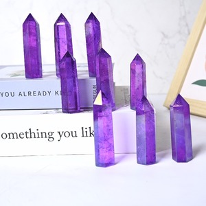 Venta al por Mayor de Torres de Cuarzo Púrpura Aura Pulido CrystalHola, Feng Shui, 4-10cm, Decoración Moderna y Relajante para el Hogar, Oficina y Dormitorio - Product Image 1