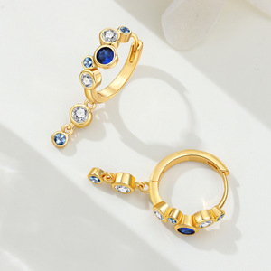 Pendientes/argollas de cobre blanco con degradado azul burbuja al por mayor, un regalo versátil de verano para niñas. - Product Image 4