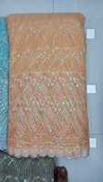 Nouveau tissu de filet de bordure de séquence de conception tendance pour la fabrication de robes fournisseur indien à un prix abordable
