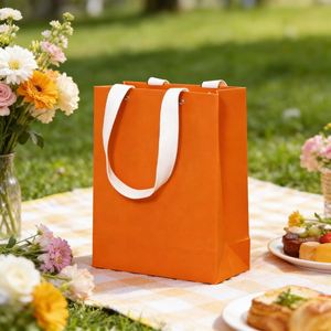 Bolsa de Papel Naranja Personalizada, Reciclable y Plegable para Compras, con Asas de Algodón y Detalles de Remache - Product Image 4