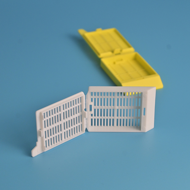 MED Plastic Scientific Cassettes Attached Lid Strip Hole Tissue Processing Embedding Cassettes