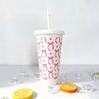 Gobelet en plastique rose avec nœud de 24 oz, grande capacité, vente en gros, logo personnalisé OEM, tasse à boire directement de l'usine