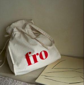 VENTE CHAUDE Sacs fourre-tout en toile de coton pour femmes avec cordon de serrage, grands sacs fourre-tout personnalisés, sacs fourre-tout de luxe pour femmes - Product Image 1