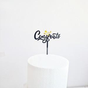 ท็อปเปอร์เค้กอะคริลิคสองชั้น ลาย "น้ำผึ้งและความหวาน" สำหรับตกแต่งเค้กในงานรับปริญญา - Product Image 2