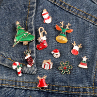 Broche, badge et décoration à thème de Noël européen et américain, motifs Arbre, Cadeau, Chaussettes, Père Noël, Flocon de neige, pour col