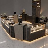 Kiosque de parfum sur mesure pour centre commercial, comptoir de présentation cosmétique en verre noir et or, stand de vente de parfums, mobilier complet pour magasin, personnalisation sur mesure