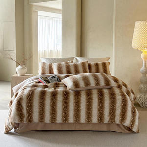 Ensemble de literie de luxe en fourrure de vison épaisse, 4 pièces, housse de <span class=keywords><strong>couette</strong></span> à rayures imitation fourrure de <span class=keywords><strong>cerf</strong></span> - Product Image 1