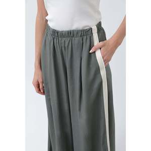 Pantalon pour femme avec bordure latérale en gros-grain et taille élastique -32302PNT - KHAKI-ECRU - Product Image 2