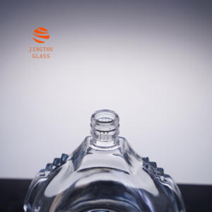 <span class=keywords><strong>Bicchieri</strong></span> <span class=keywords><strong>e</strong></span> Bottiglie Personalizzati di Alta Qualità per Vodka <span class=keywords><strong>e</strong></span> Whisky, Forme Irregolari da 500ml, 700ml, 750ml - Product Image 2
