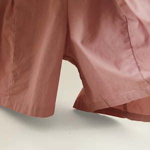 Ensemble deux pièces pour filles : Blouse à col Peter Pan et jupe à volants avec nœud – Tenue d'été décontractée et respirante pour enfants - Product Image 5
