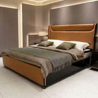 Lit double italien moderne luxueux personnalisable, revêtement en cuir véritable, garniture en métal, cadre en bois, taille king, haute qualité, villa