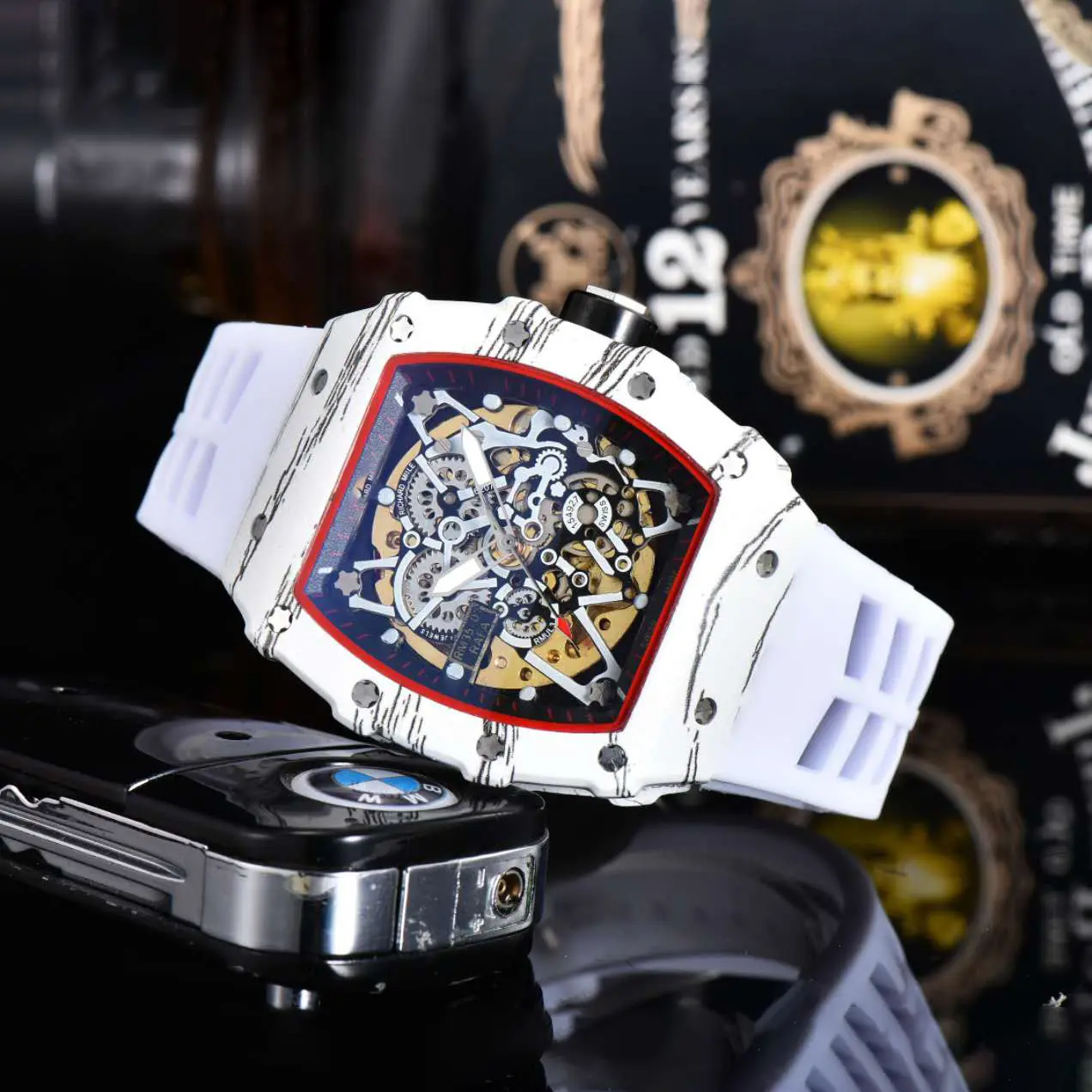2020 new fashion mechanical watch hollow with calendar men's wood grain watch men's watch