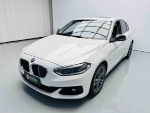 <span class=keywords><strong>BMW</strong></span> Serie 1 <span class=keywords><strong>2018</strong></span> <span class=keywords><strong>118i</strong></span> Sport Usado a Buen Precio, con Asientos de Cuero, Cámara de Reversa, Bajo Consumo de Combustible, Sedán Compacto Premium - Product Image 2