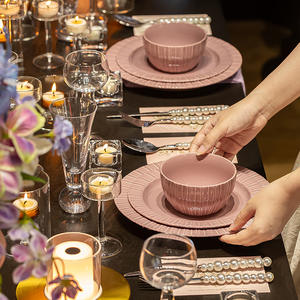 Juego de <span class=keywords><strong>vajilla</strong></span> de cerámica púrpura de lujo ligero, cuencos completos de alto valor <span class=keywords><strong>para</strong></span> cena, platos, juego de tazas, Color bajo vidriado, Simple <span class=keywords><strong>para</strong></span> vacaciones - Product Image 2