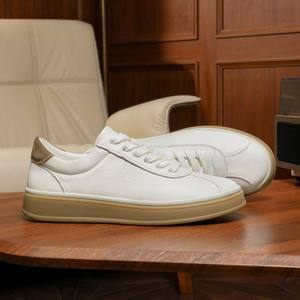 Chaussures plates décontractées d'été pour hommes, couleur classique assortie, qualité supérieure, cuir véritable, fabriquées à la main, mode de luxe, baskets polyvalentes - Product Image 4